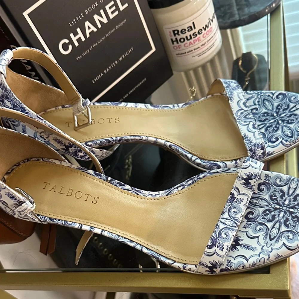 Talbots Indigo Patterned pumps - Picture 3 of 5